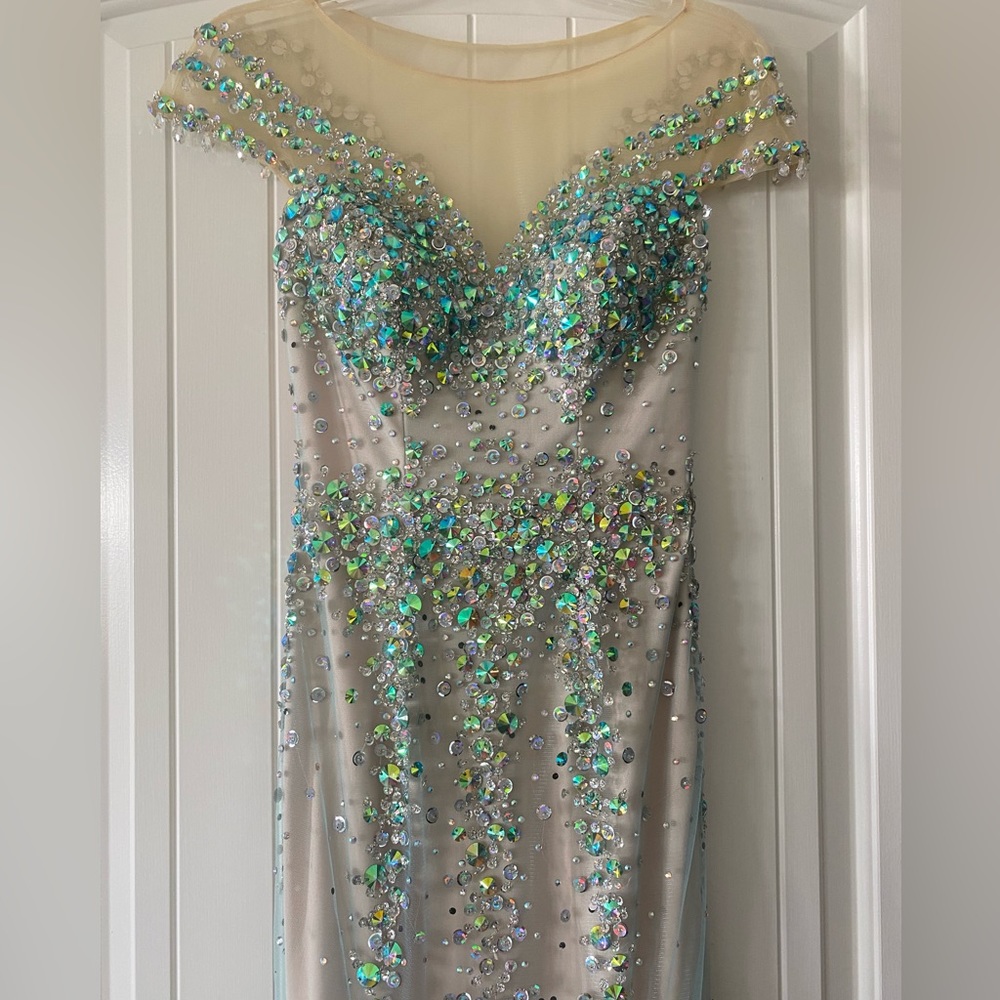 Panoply Prom Dress - Picture 7 of 10